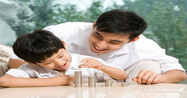 Cách dạy con trai tự quản lí tài chính và tư duy về tiền bạc